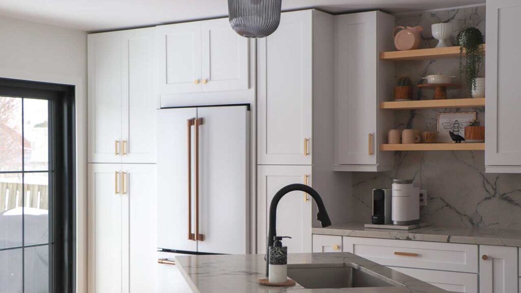 Rockwood-Kitchen-Cabinets-Shaker-White-White-Fridge-Dark-Island-Cabinets